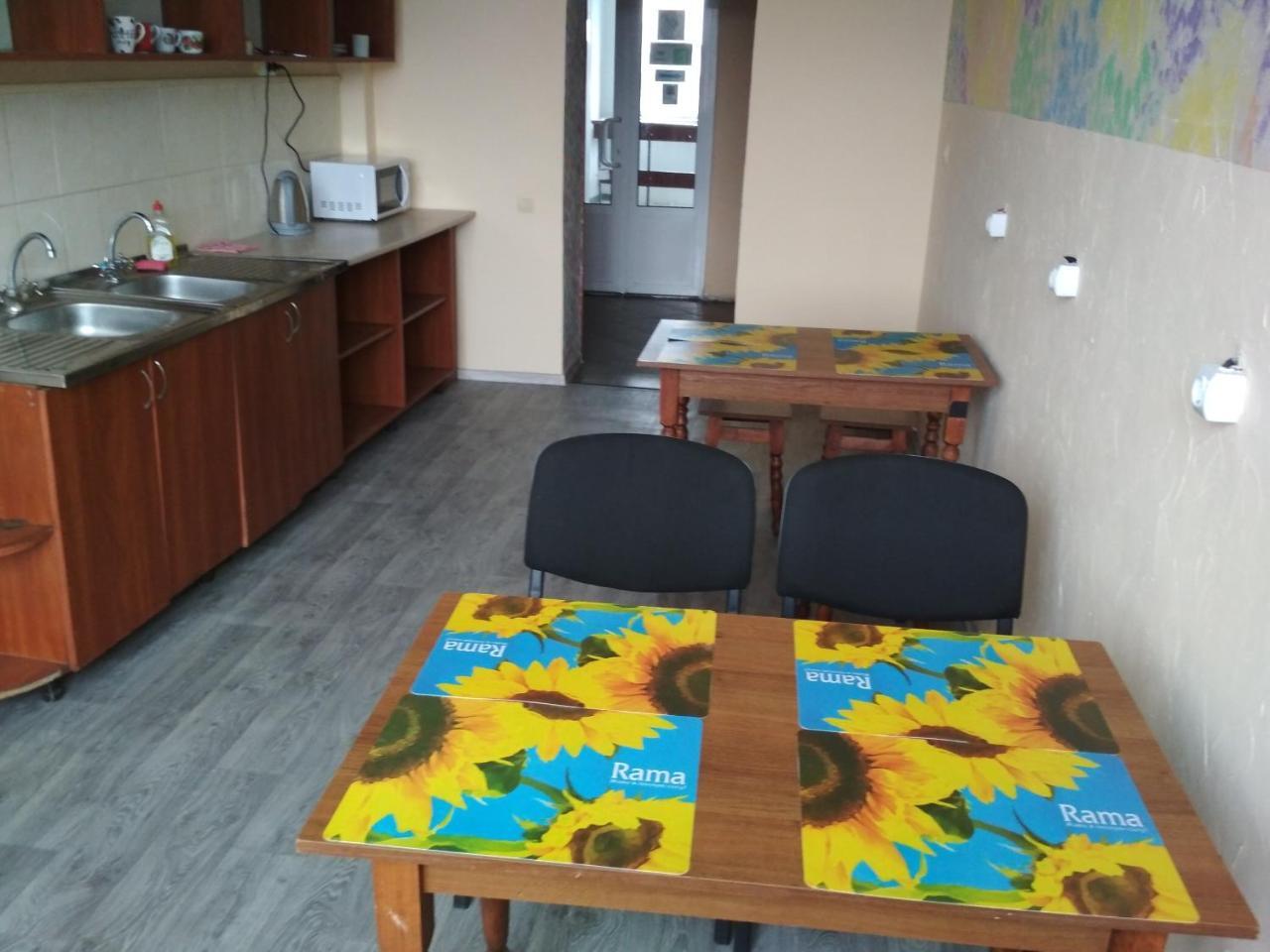 Hostel Na Kurmanovycha Leopoli Esterno foto